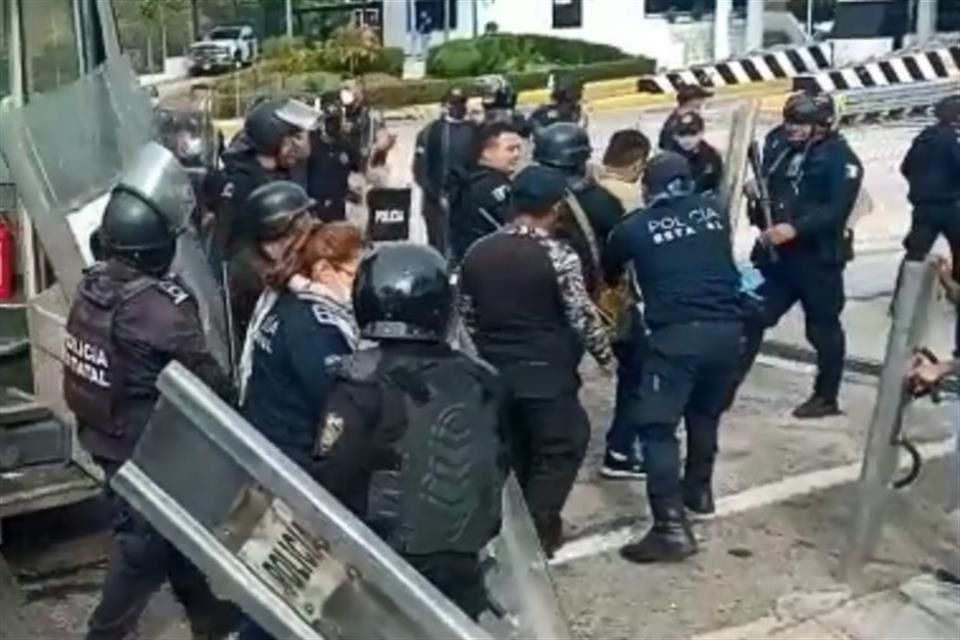 Acusan agresión sexual a normalistas detenidas en Chiapas