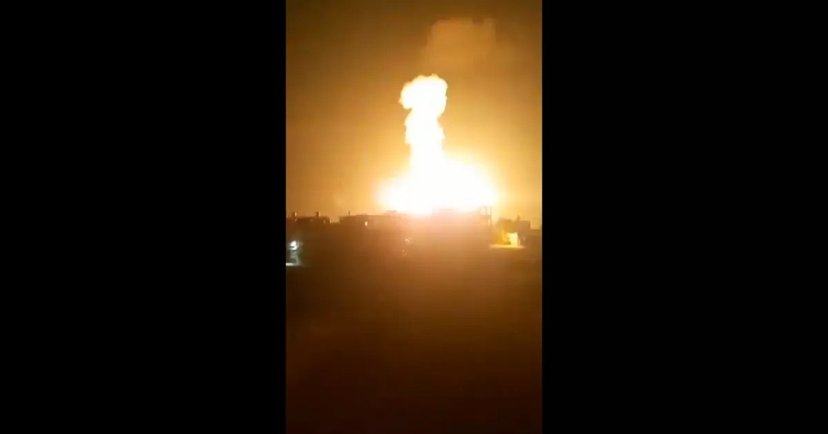 Israel ataca posiciones de Hamás en Gaza en respuesta a lanzamiento de globos  incendiarios