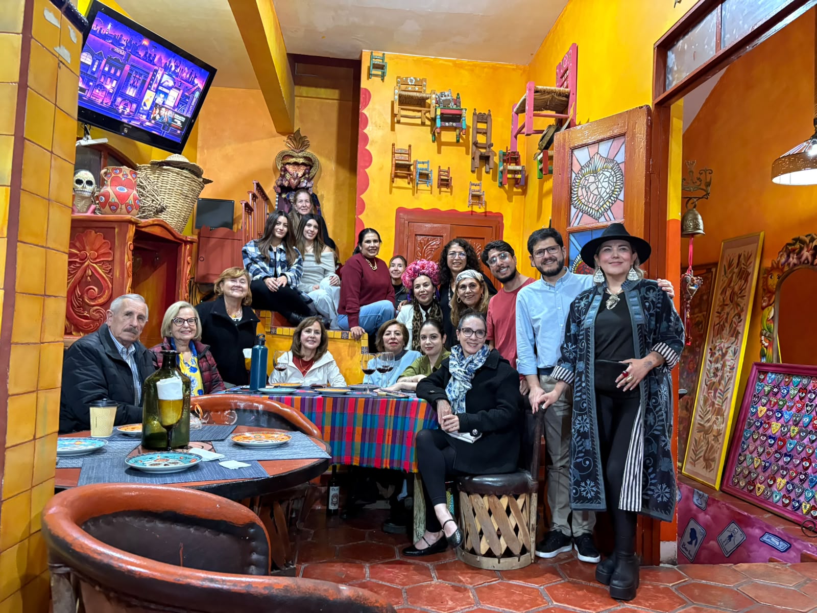 Asistentes al evento en Salón Corazonadas dentro del Museo de la Katrina