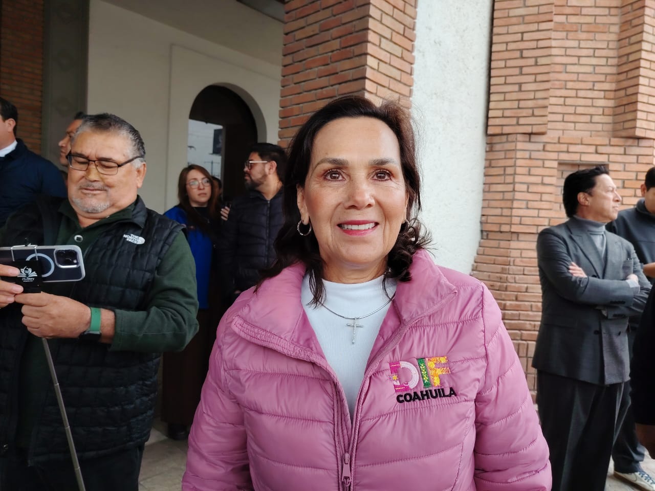 Liliana salinas Valdés presidenta honoraria del  DIF Coahuila