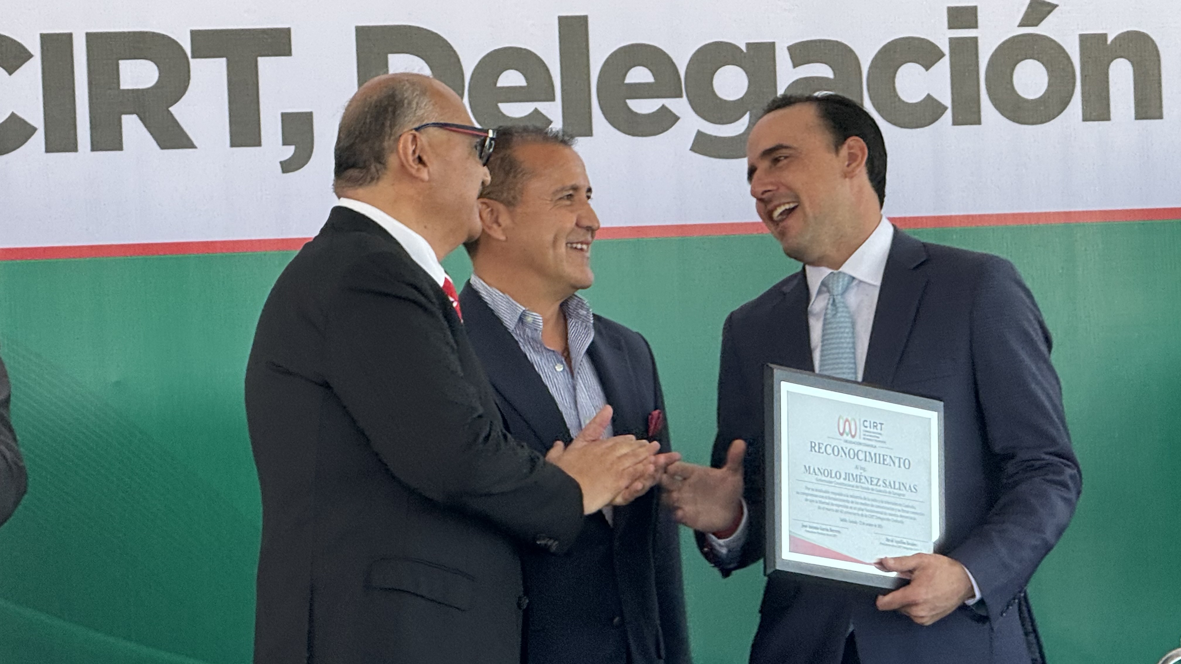CIRT Coahuila honra a sus pioneros y forjadores de la comunicación, llama a defender la libertad de expresión