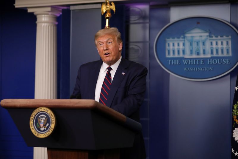 EXCLUSIVA-Trump dará a ByteDance 45 días para vender TikTok a Microsoft