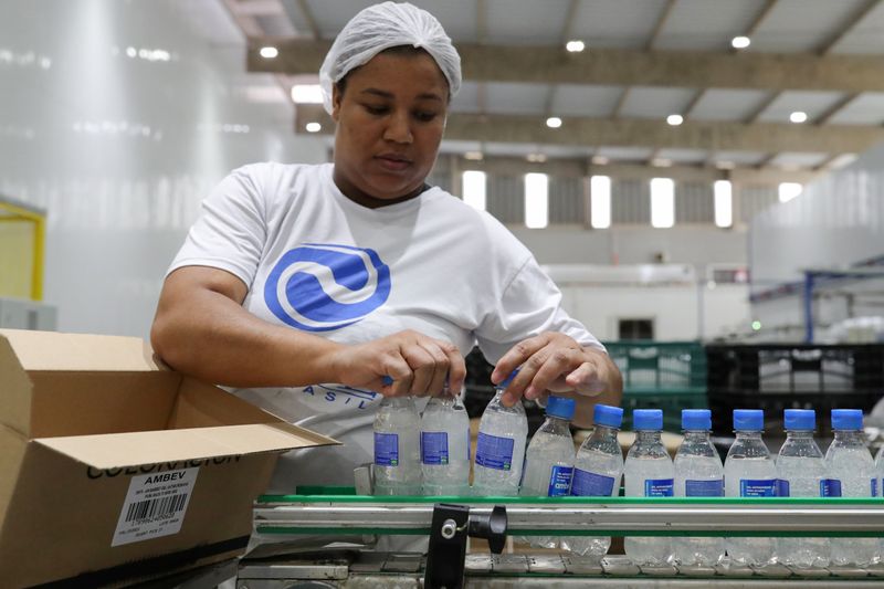 PMI de manufacturas de Brasil se expande con fuerza en julio: IHS Markit