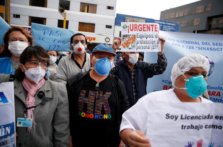 Perú autoriza contratar médicos extranjeros para combatir brote del coronavirus