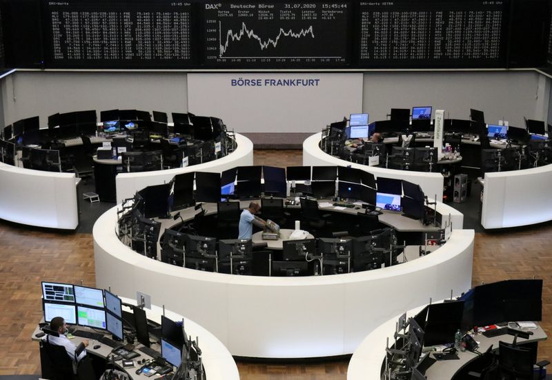 Los débiles resultados de Diageo y Bayer arrastran a las bolsas europeas, BP se dispara