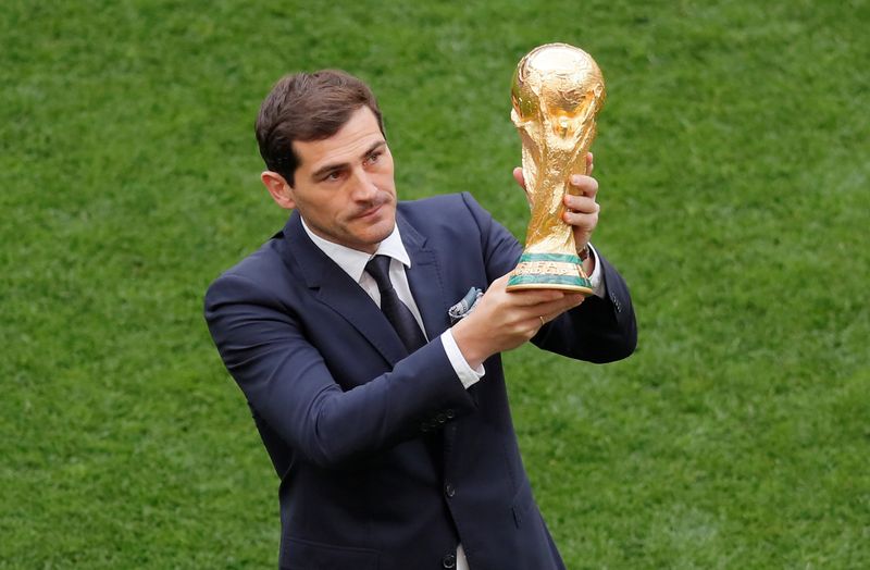 Iker Casillas anuncia su retiro del fútbol profesional