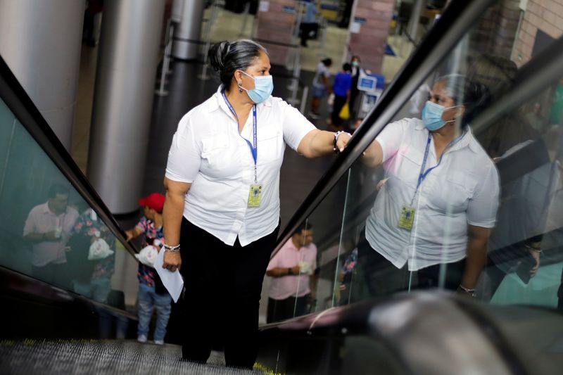 Honduras reabrirá aeropuertos la próxima semana tras cierre por coronavirus
