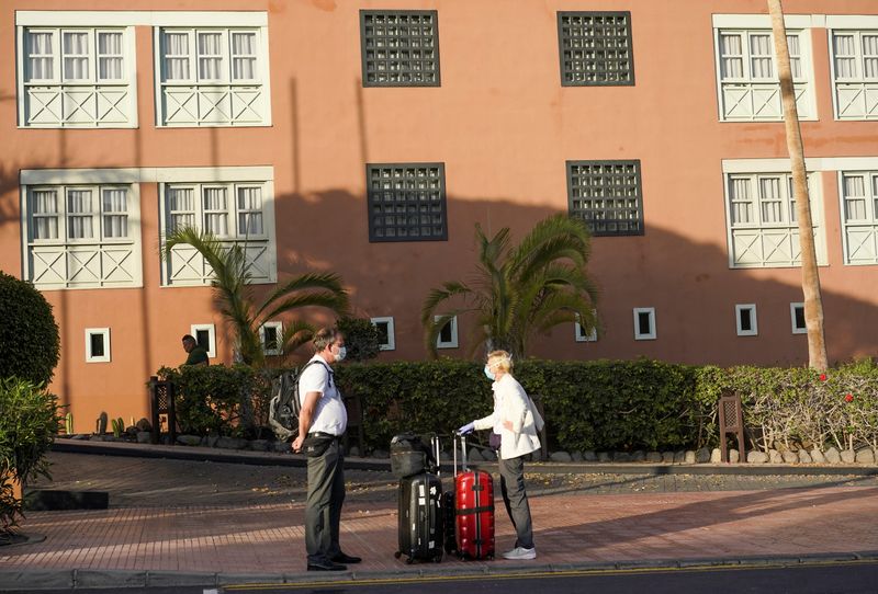 Islas Canarias cubrirán a turistas costos asociados al COVID