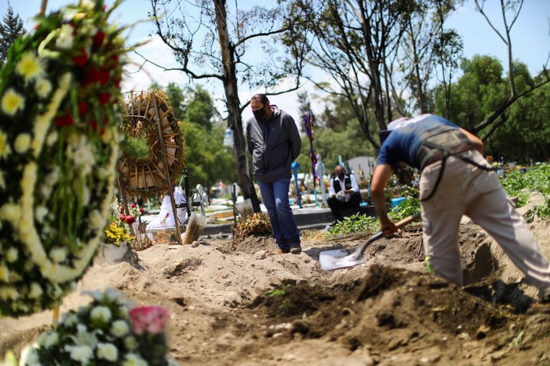 México se acerca a los 50,000 fallecidos por coronavirus