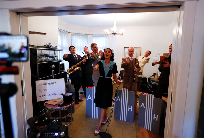 Banda alemana sigue tocando sin parar durante la pandemia