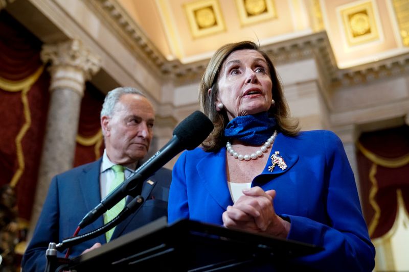 Demócratas piden más negociaciones sobre ayuda, dicen Trump no puede solucionar el problema solo