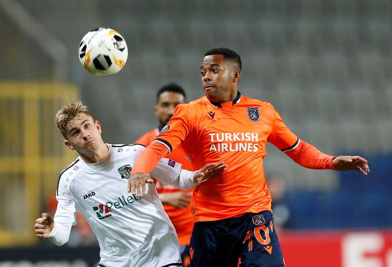 Istanbul Basaksehir de Turquía anuncia que Robinho no seguirá en el equipo