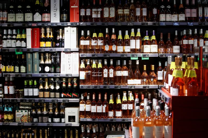 Francia proyecta que su producción de vino aumentará en 2020, podría adelantar cosecha