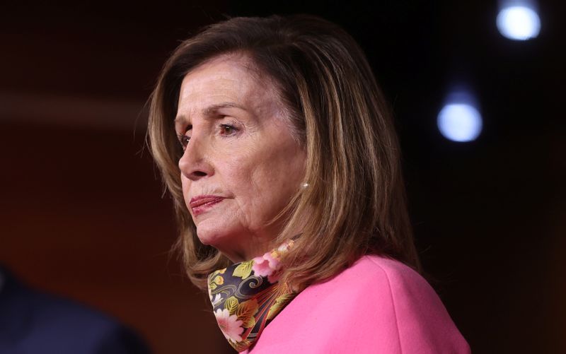 Pelosi y Mnuchin abren puerta a asistencia reducida por COVID-19 en EEUU