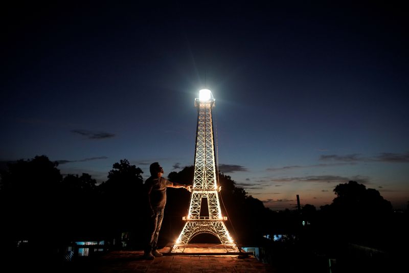 La Habana, la “París del Caribe”, ahora tiene su propia Torre Eiffel