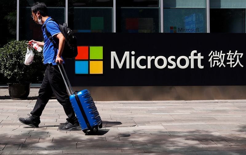 EXCLUSIVA-Microsoft afronta complejos desafíos técnicos para sellar compra de TikTok