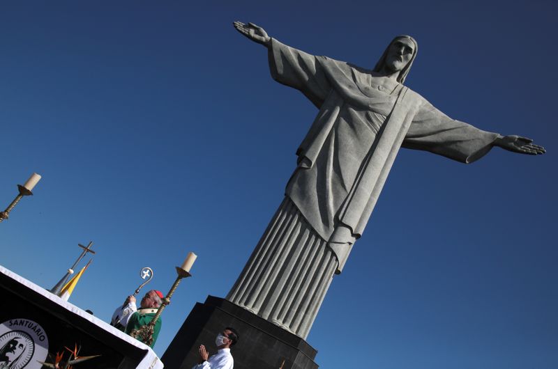 Brasil registra 703 nuevas muertes por COVID-19, total de decesos alcanza los 101.752