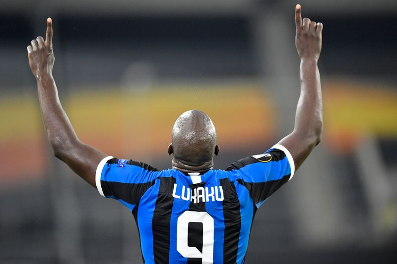 Inter y United se meten en semis de la Europa League