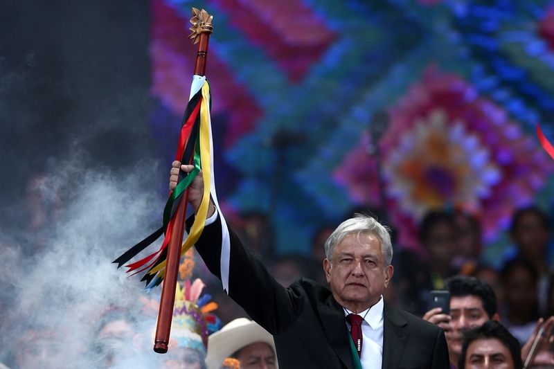 Presidente México quiere respuestas en septiembre sobre plan energético: fuentes