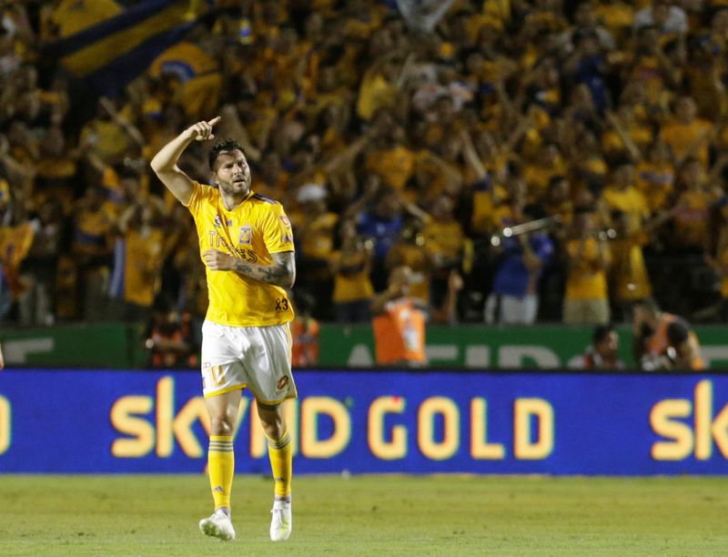 Tigres es líder en México gracias a goles de francés Gignac y chileno Vargas