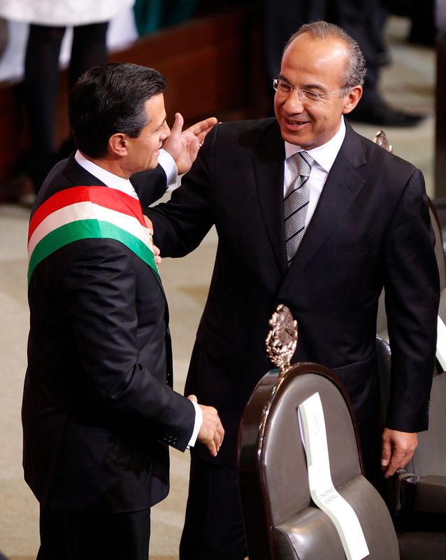 Caso exdirector mexicana Pemex debería llevar ante juez a dos expresidentes: López Obrador