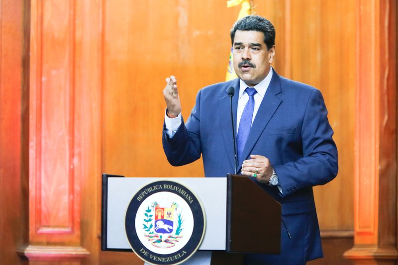 EXCLUSIVA-Venezuela recibe otro período de gracia de China para postergar pagos con petróleo: fuentes