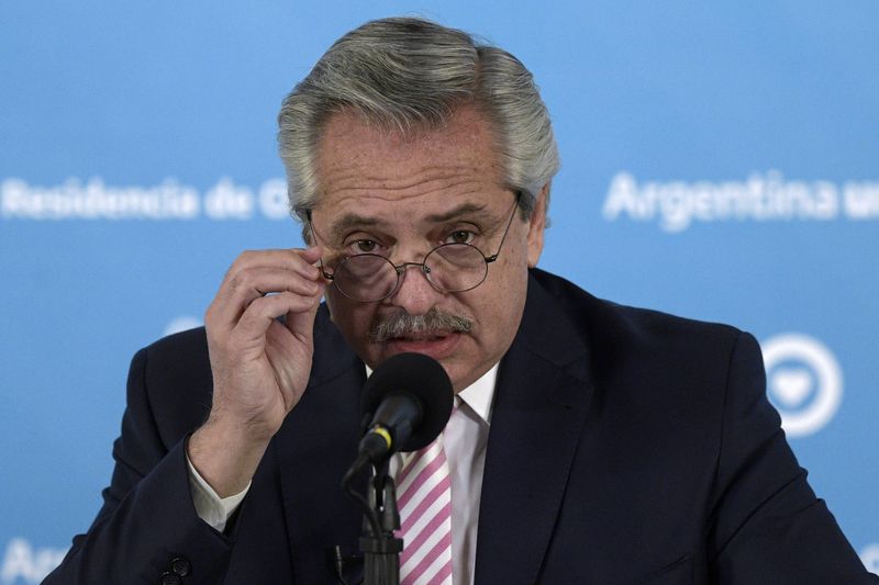 Argentina, México producirán potencial vacuna contra COVID-19 de Universidad de Oxford