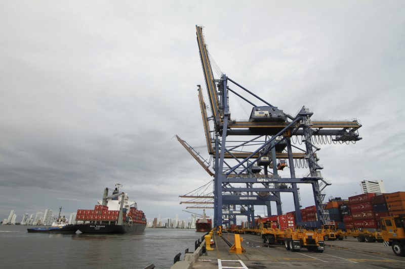 Colombia registra déficit en su balanza comercial de 443,5 mln dlr en junio