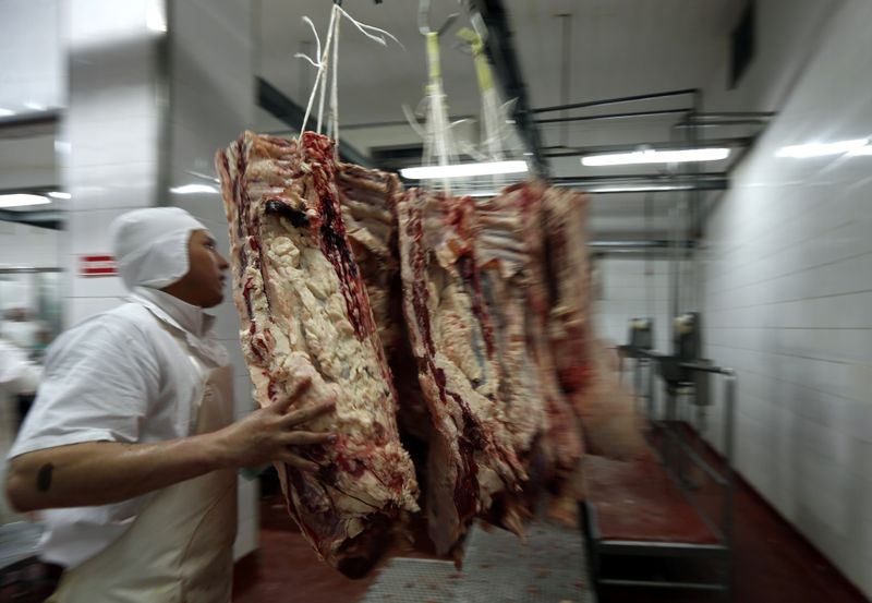 Siete frigoríficos Argentina tienen suspendidas exportaciones carne a China por casos COVID-19: fuente