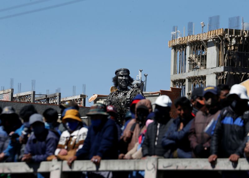 Bolivia establece 18 de octubre como fecha límite para postergadas elecciones