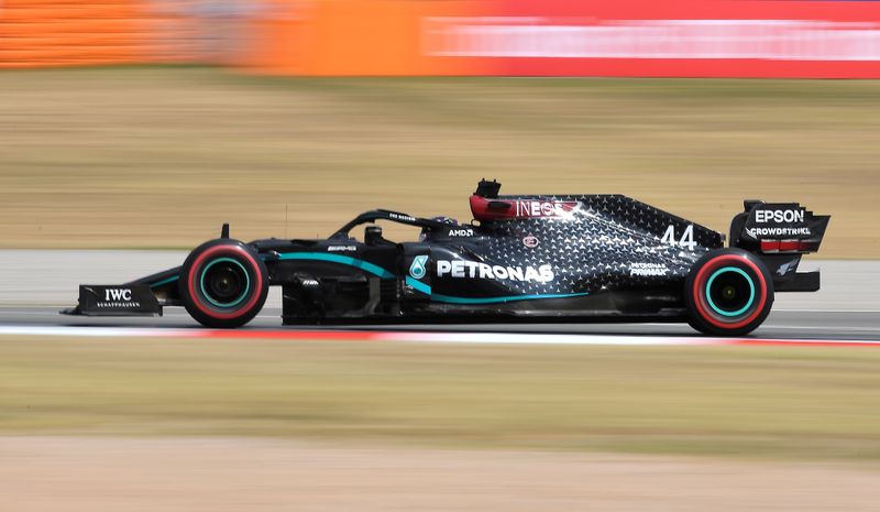 Hamilton marca el paso en la segunda práctica del Gran Premio de España
