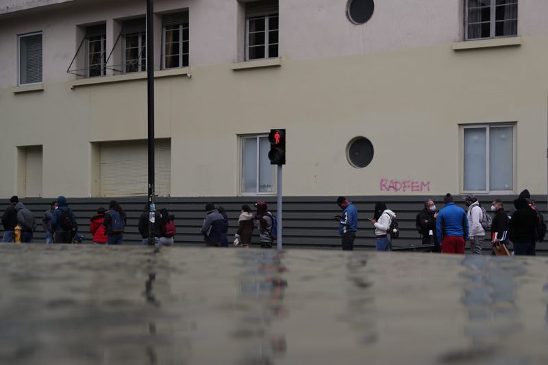 Gobierno chileno dice más 14 millones de personas reciben apoyo económico por pandemia