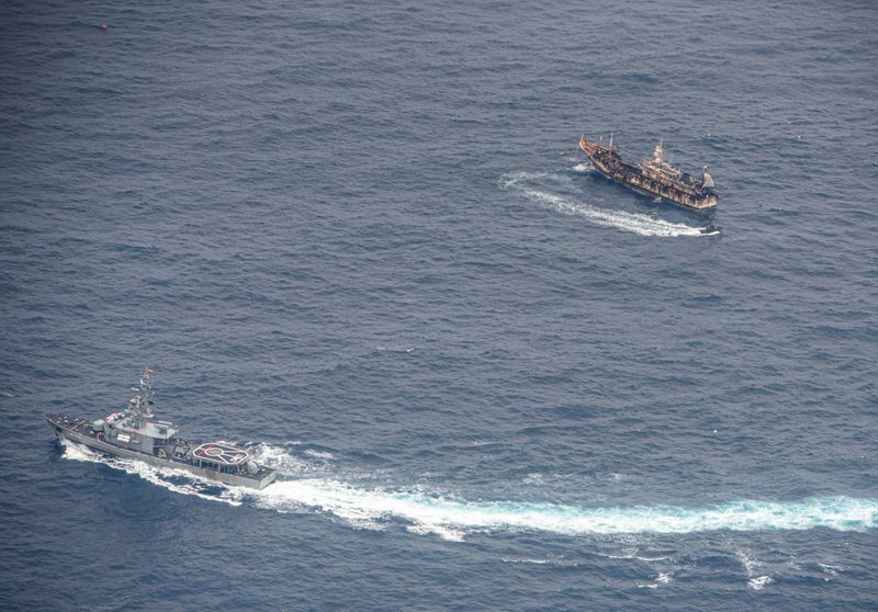Ambientalistas en Ecuador piden más acciones para proteger a Islas Galápagos de buques pesqueros