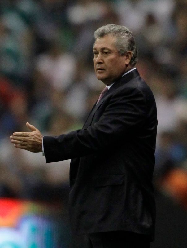 Guadalajara gana en México en debut de DT Vucetich