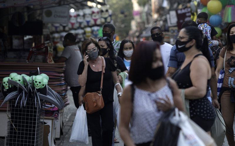 Brasil registra 684 nuevas muertes por COVID-19, llega a los 108.536 decesos