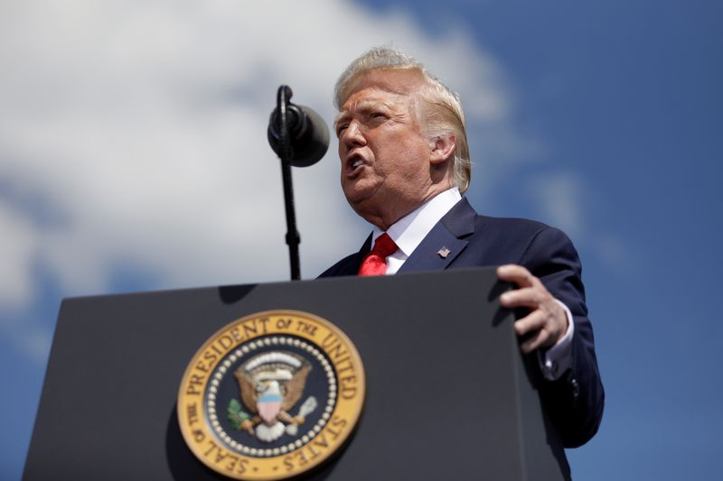 Trump promete créditos fiscales a empresas que regresen a EEUU empleos desde China