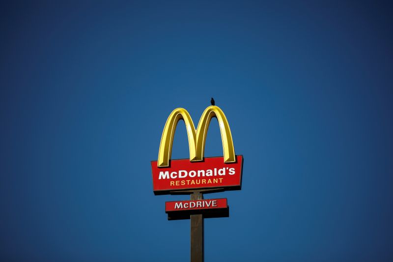 McDonald’s discrimina a concesionarios negros, dice demanda