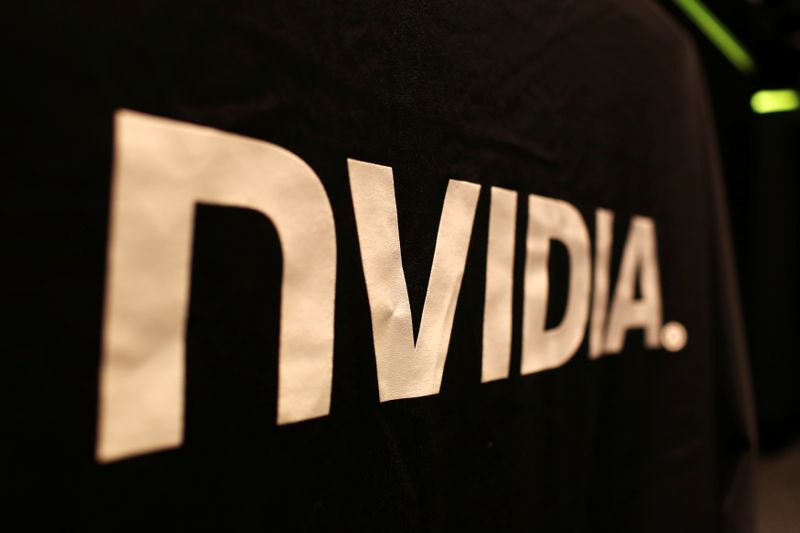 Nvidia y Microsoft impulsan avance del S&P 500