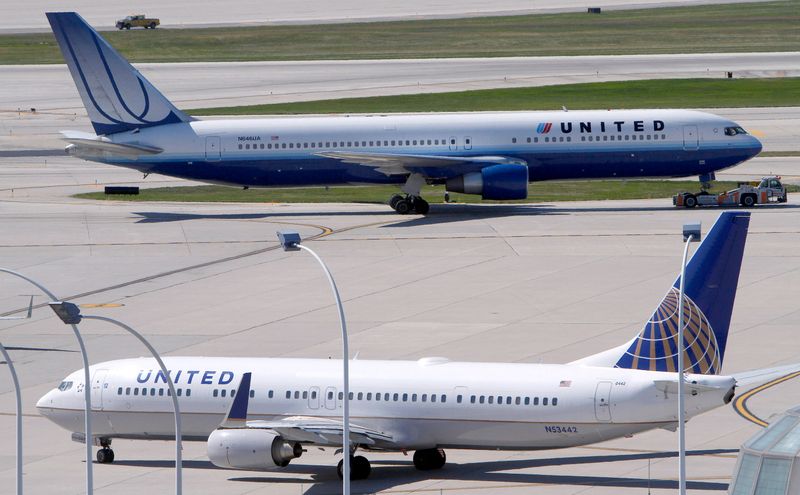 United Airlines recortará 16.370 puestos de trabajo debido a la pandemia