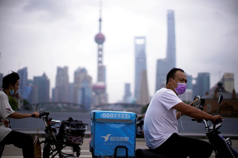 El sector servicios de China prosigue su recuperación y crea empleo, según la encuesta Caixin PMI