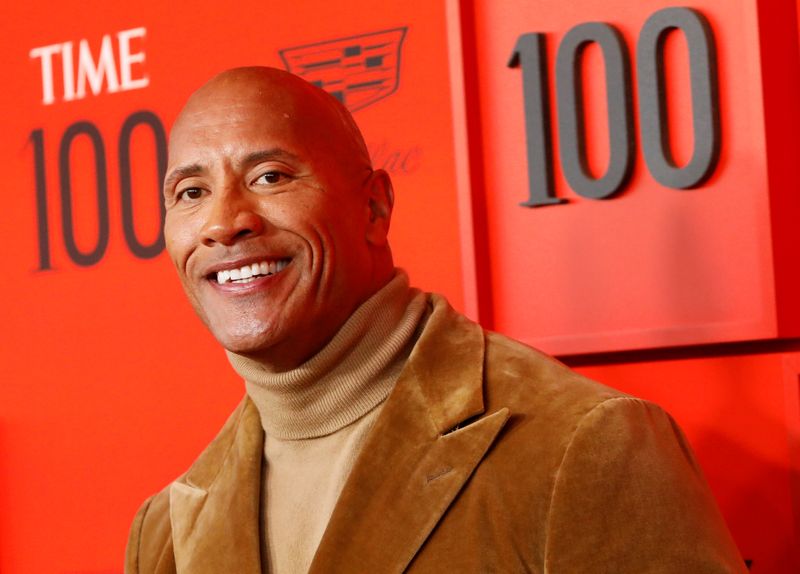 Actor Dwayne Johnson dice que él y su familia se recuperaron de COVID-19