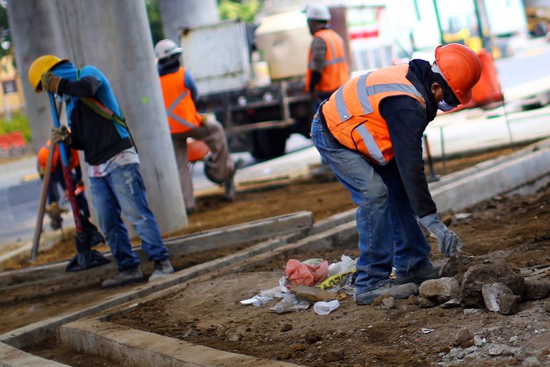 Mercado laboral mexicano recupera 1.5 millones de trabajadores en julio