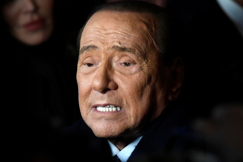 Berlusconi queda hospitalizado con neumonía leve tras arrojar positivo de coronavirus