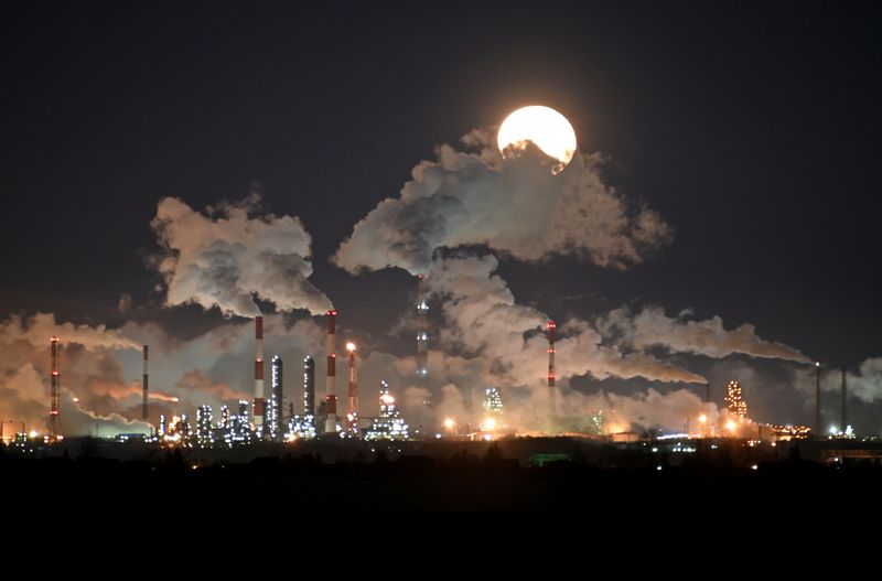Rusia debe recuperar su participación del mercado una vez que demanda petrolera se recupere: Novak
