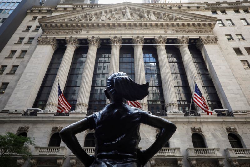 Wall Street cierra al alza tras repunte de tecnológicas, rompe racha negativa de tres días