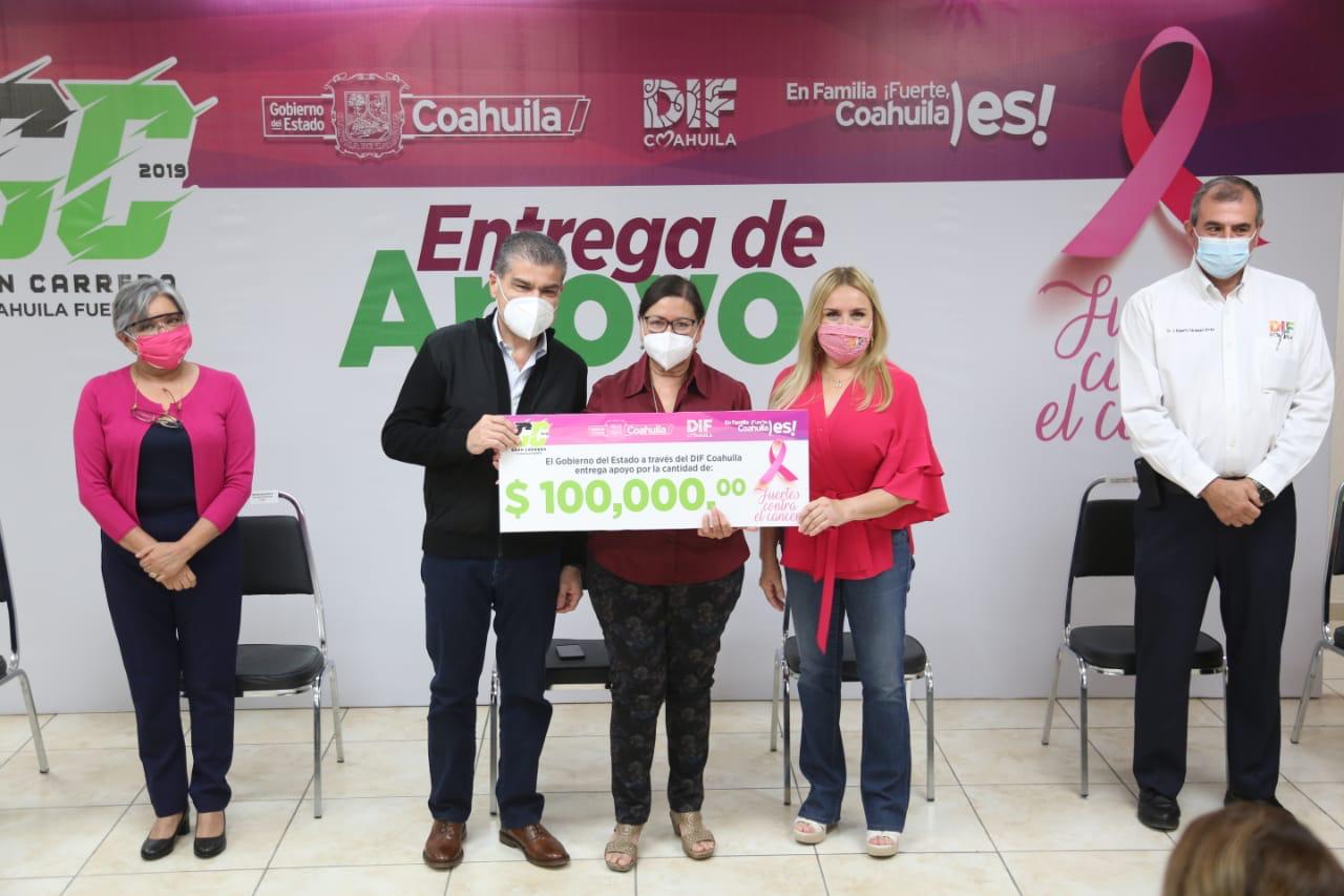 Entregan apoyo a 21 OSC´s para fortalecer su lucha contra el cáncer