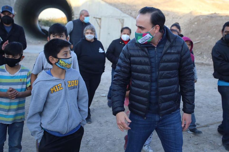 Destaca Manolo importancia en el cuidado de la niñez