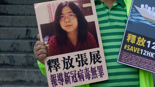 Condenan a prisión a periodista que informó sobre Covid-19 en China
