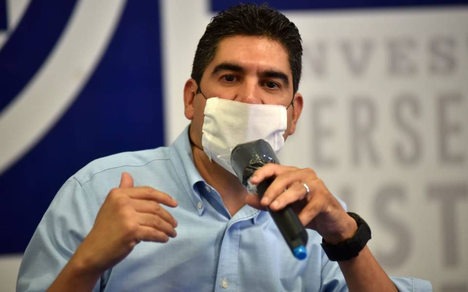 En 2 años, Luis Fernando no ha hecho nada, revira De León