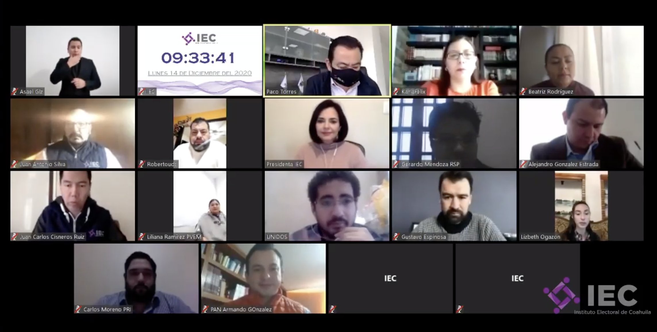 Entregan reconocimiento a nueva magistrada del TEE